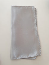 Cargar imagen en el visor de la galería, Assorted Pocket Squares