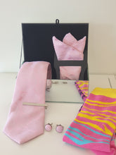 Laden Sie das Bild in den Galerie-Viewer, Paisley Pink