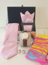 Laden Sie das Bild in den Galerie-Viewer, Paisley Pink