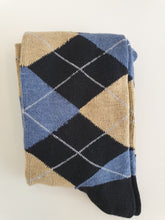 Laden Sie das Bild in den Galerie-Viewer, Blue and Beige Floral