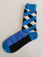 Laden Sie das Bild in den Galerie-Viewer, Light Blue Plaid