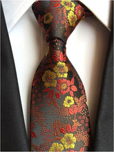 Laden Sie das Bild in den Galerie-Viewer, Ricnais Classic Silk Tie