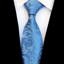 Laden Sie das Bild in den Galerie-Viewer, Ricnais Classic Silk Tie