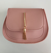Load image into Gallery viewer, Tassel Crossover Purse
