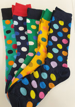Laden Sie das Bild in den Galerie-Viewer, Polka Dots 1 Socks
