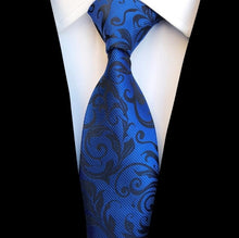 Cargar imagen en el visor de la galería, Ricnais Classic Silk Tie
