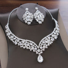 Cargar imagen en el visor de la galería, Baroque Crystal Water Drop Bridal Jewelry Set
